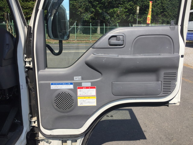 いすゞエルフ高所作業車小型（2t・3t）[写真30]