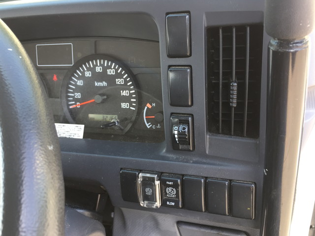 いすゞエルフ高所作業車小型（2t・3t）[写真37]