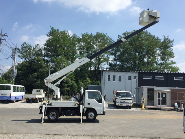 いすゞエルフ高所作業車小型（2t・3t）[写真08]