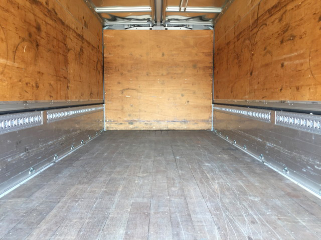 日野レンジャーアルミウイング中型（4t）[写真12]