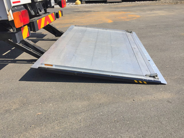 日野レンジャーアルミウイング中型（4t）[写真19]