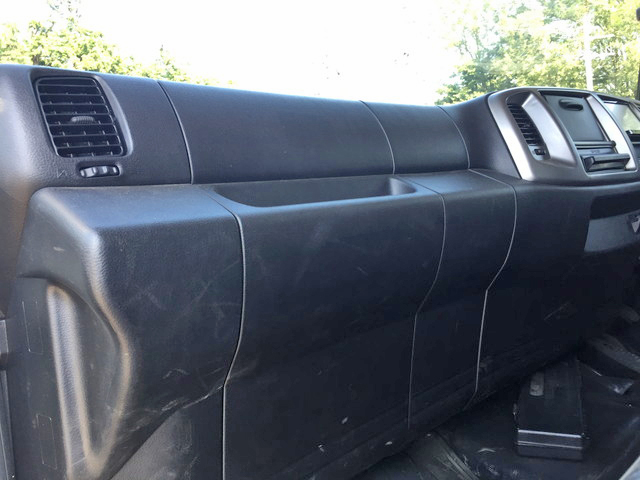 日野レンジャーアルミウイング中型（4t）[写真36]