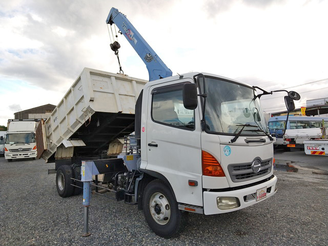 日野レンジャーダンプ・クレーン付中型（4t）[写真03]