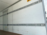 いすゞエルフアルミバン小型（2t・3t）[写真14]