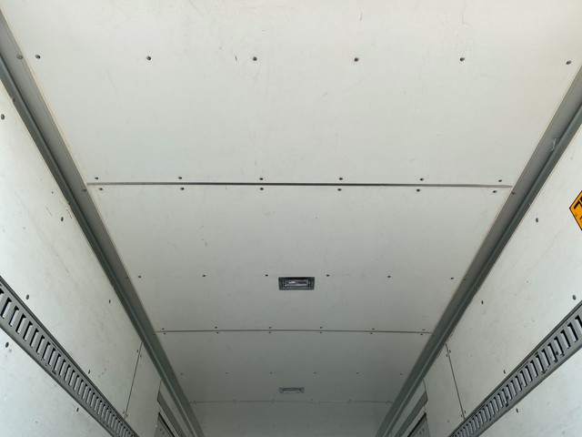 いすゞエルフアルミバン小型（2t・3t）[写真15]