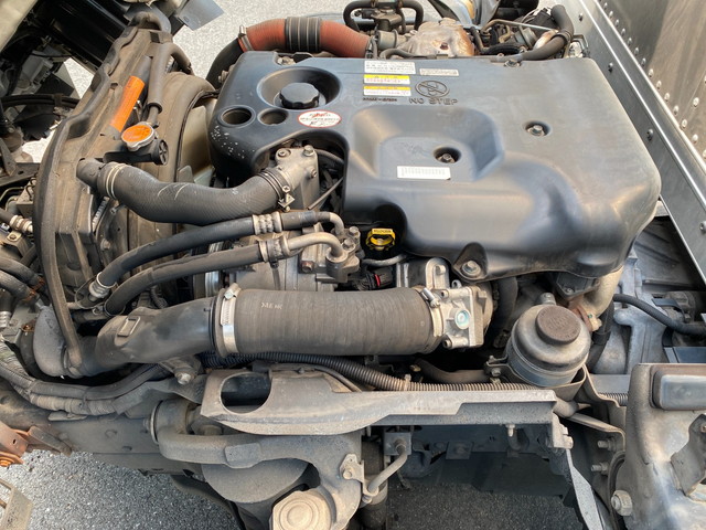 いすゞエルフアルミバン小型（2t・3t）[写真24]