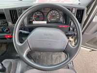 いすゞエルフアルミバン小型（2t・3t）[写真36]