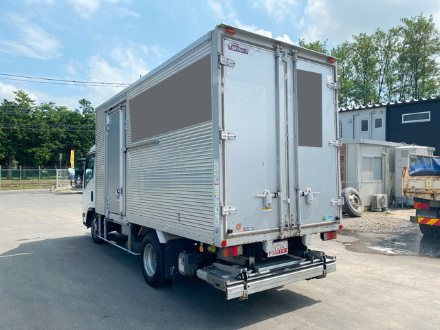 いすゞエルフアルミバン小型（2t・3t）[写真04]