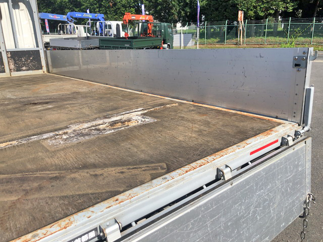 いすゞエルフアルミブロック小型（2t・3t）[写真14]