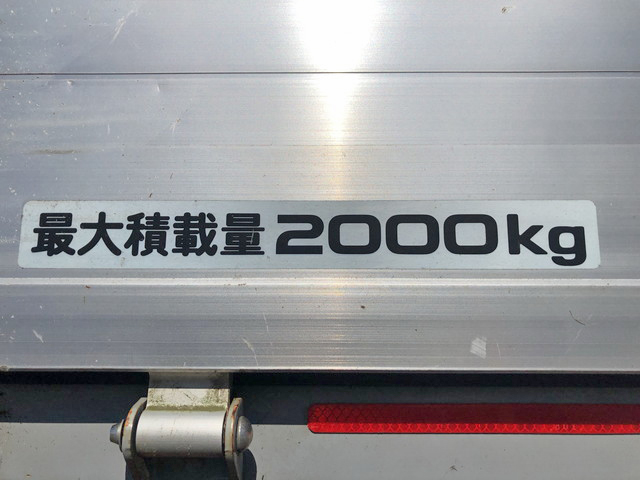 いすゞエルフアルミブロック小型（2t・3t）[写真16]