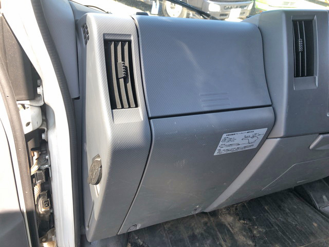 いすゞエルフアルミブロック小型（2t・3t）[写真31]