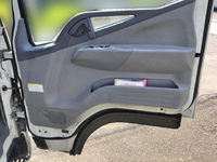 三菱ふそうキャンターガッツ平ボディ小型（2t・3t）[写真16]