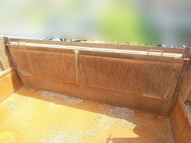 三菱ふそうスーパーグレートダンプ大型（10t）[写真10]