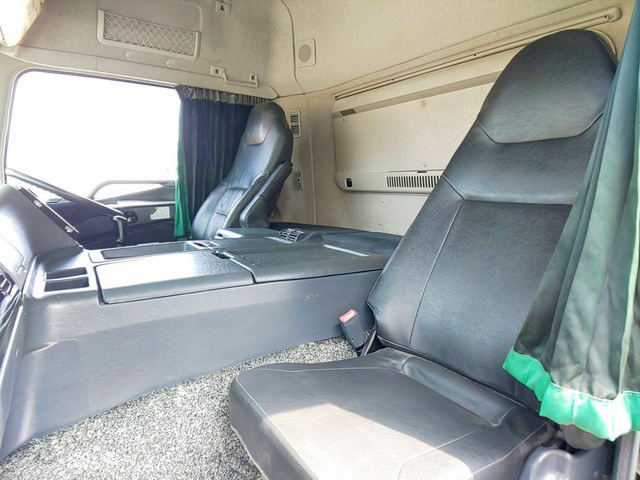 三菱ふそうスーパーグレートダンプ大型（10t）[写真30]