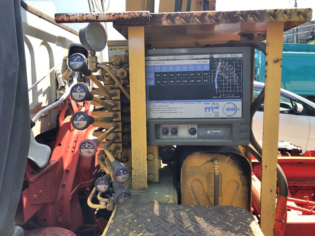 いすゞフォワードダンプ・クレーン付中型（4t）[写真13]