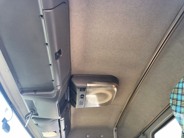 いすゞフォワードダンプ・クレーン付中型（4t）[写真28]