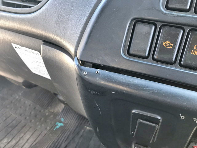 いすゞフォワードダンプ・クレーン付中型（4t）[写真35]