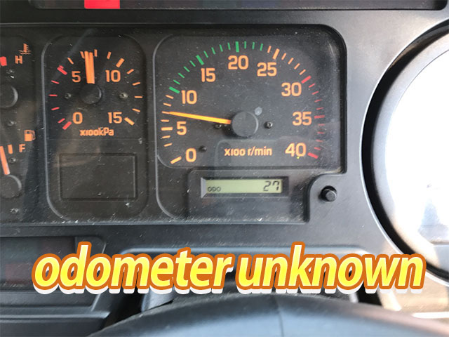 いすゞフォワードダンプ・クレーン付中型（4t）[写真37]