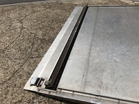 いすゞエルフアルミバン小型（2t・3t）[写真14]