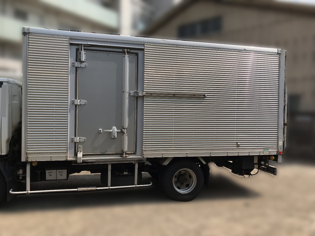 いすゞエルフアルミバン小型（2t・3t）[写真05]