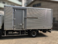 いすゞエルフアルミバン小型（2t・3t）[写真05]