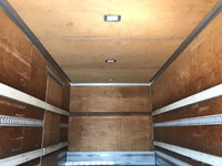 いすゞエルフアルミバン小型（2t・3t）[写真09]