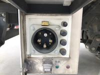 いすゞエルフ冷凍車（冷蔵車）小型（2t・3t）[写真21]