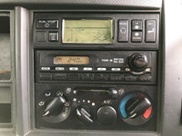 いすゞエルフ冷凍車（冷蔵車）小型（2t・3t）[写真35]