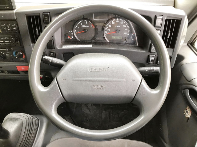 いすゞエルフ冷凍車（冷蔵車）小型（2t・3t）[写真37]