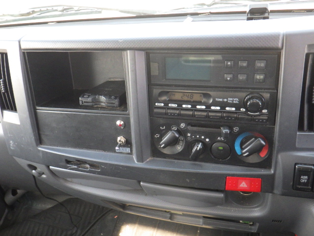 いすゞエルフ冷凍車（冷蔵車）小型（2t・3t）[写真20]