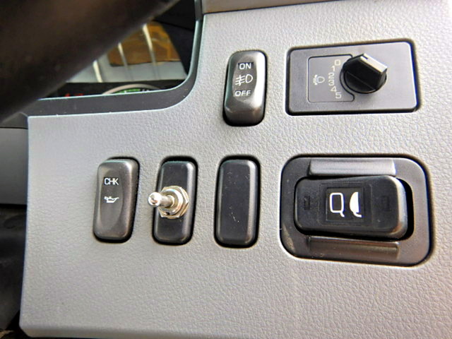 三菱ふそうファイター平ボディ中型（4t）[写真14]