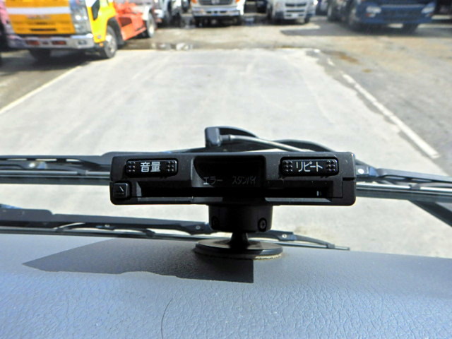 三菱ふそうファイター平ボディ中型（4t）[写真19]