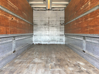 いすゞフォワードアルミウイング中型（4t）[写真13]