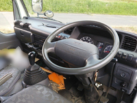 いすゞエルフクレーン3段小型（2t・3t）[写真21]