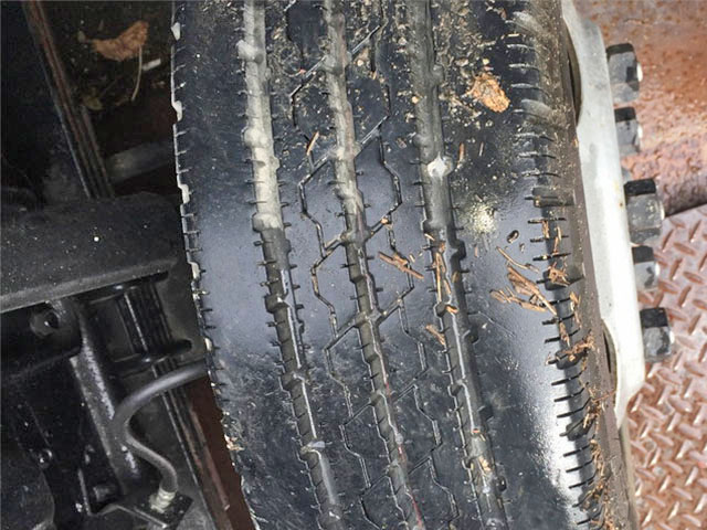 三菱ふそうキャンターローダーダンプ小型（2t・3t）[写真16]