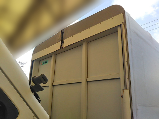 日産アトラス幌ウイング小型（2t・3t）[写真14]