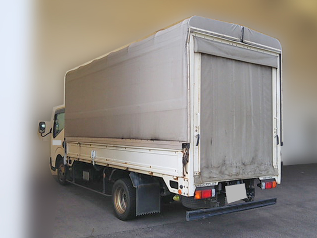 日産アトラス幌ウイング小型（2t・3t）[写真02]