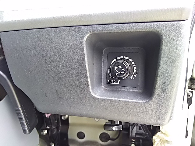 三菱ふそうファイター平ボディ中型（4t）[写真17]