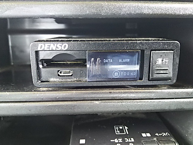 三菱ふそうファイター平ボディ中型（4t）[写真23]