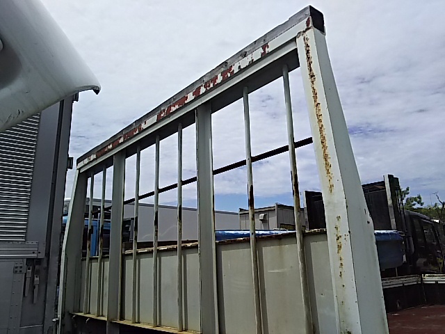 三菱ふそうファイター平ボディ中型（4t）[写真06]