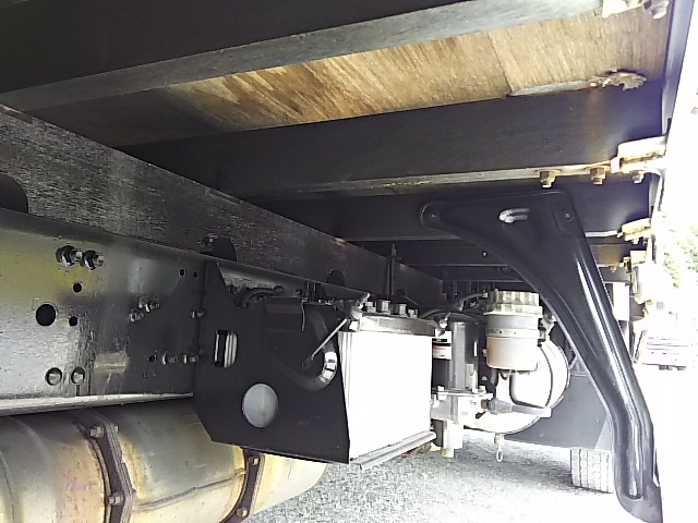 三菱ふそうファイター平ボディ中型（4t）[写真09]