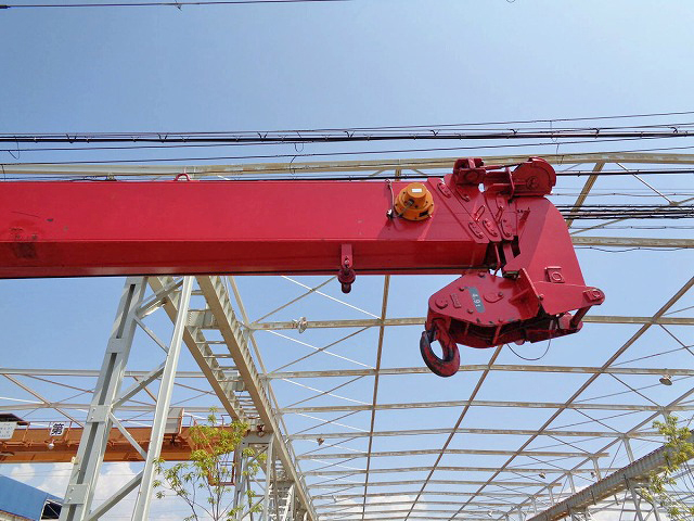 日野プロフィアユニック4段大型（10t）[写真11]