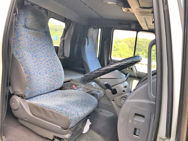 日野レンジャーユニック4段増トン（6t・8t）[写真33]