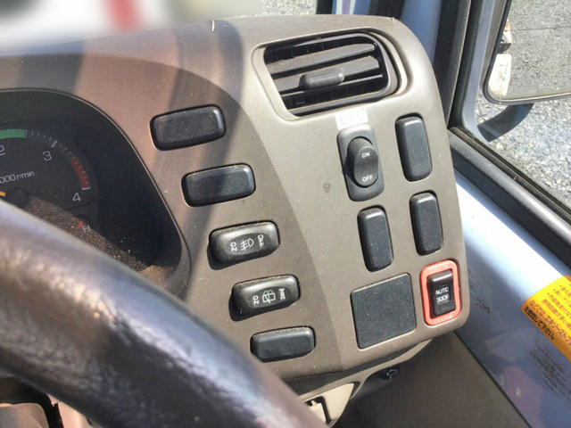 三菱ふそうローザマイクロバス[写真23]