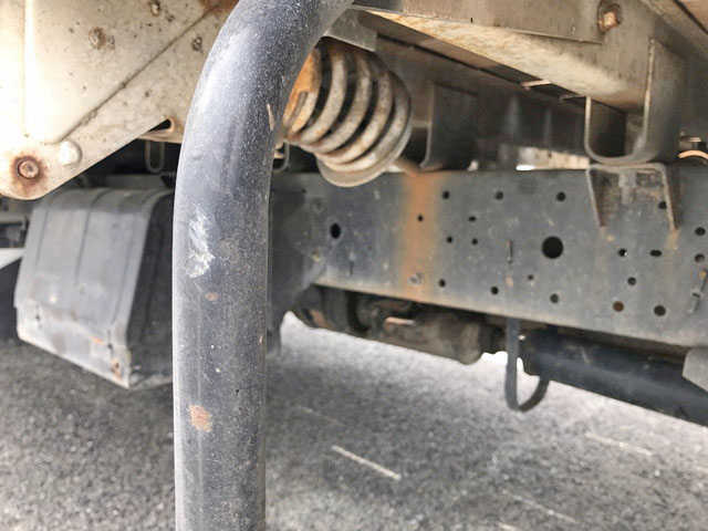 いすゞエルフ平ボディ小型（2t・3t）[写真10]