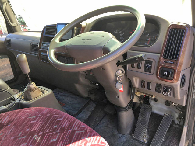 三菱ふそうファイタークレーン5段中型（4t）[写真30]