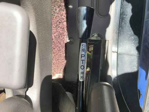 三菱ふそうファイタークレーン5段中型（4t）[写真37]