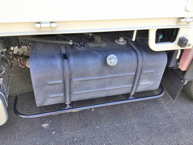 日野デュトロタンク車（タンクローリー）小型（2t・3t）[写真13]