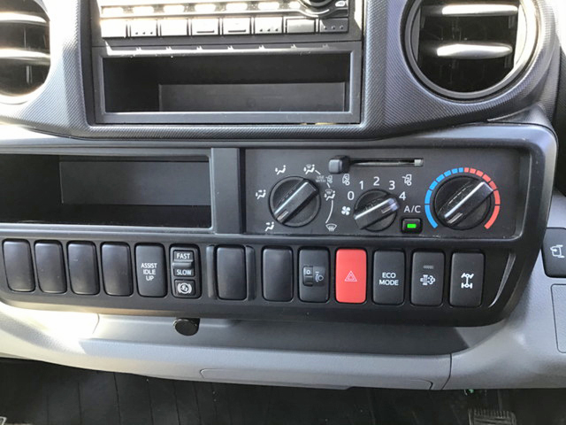 日野デュトロタンク車（タンクローリー）小型（2t・3t）[写真26]