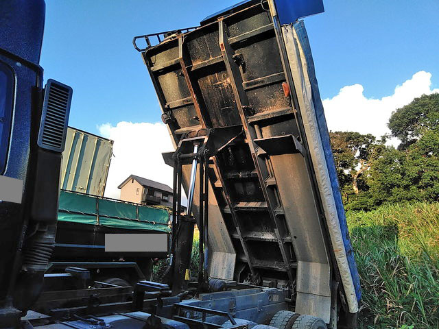 UDトラックスビッグサムダンプ大型（10t）[写真10]